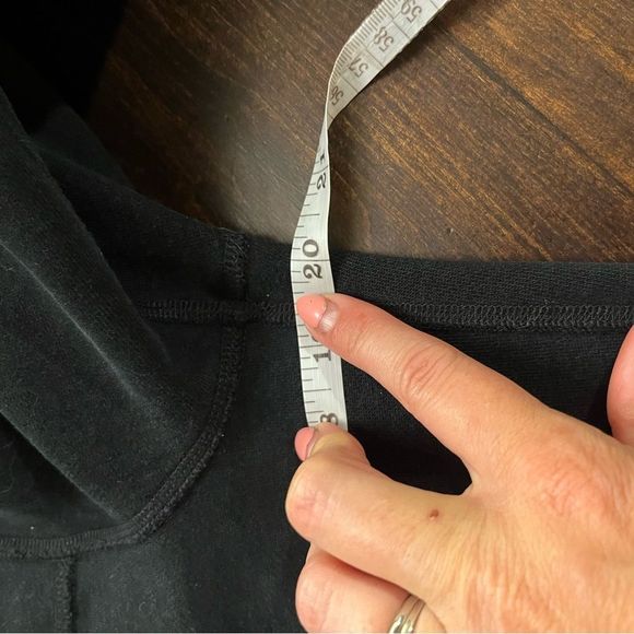 ⭐️Lululemon Zip up 098 - Picture 3 of 4